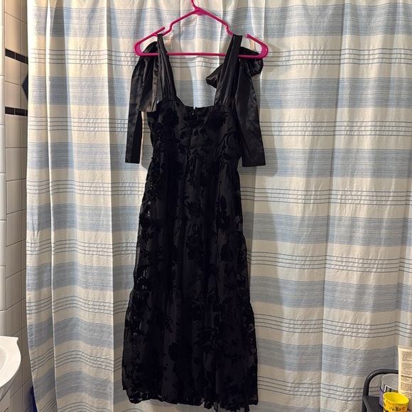 Sweet Essence Black Floral Burnout Velvet Tie-Strap Midi Dress Size Small - Picture 8 of 9